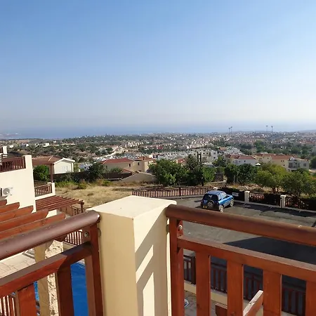 Loggin Holiday House Tatil Evi