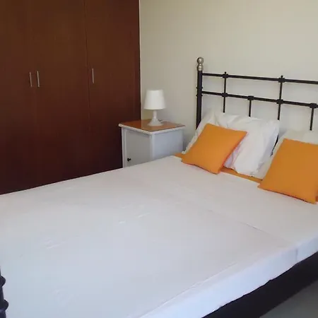 Loggin Holiday House Tatil Evi
