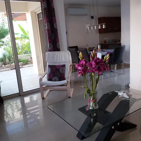 Hébergement de vacances Loggin Holiday House Peyia