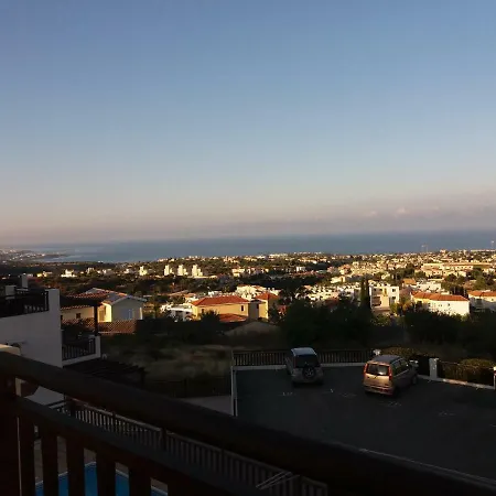 Loggin Holiday House * Peyia