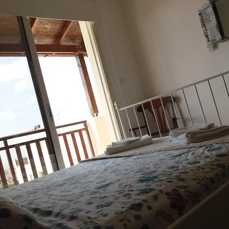 Loggin Holiday House * Peyia