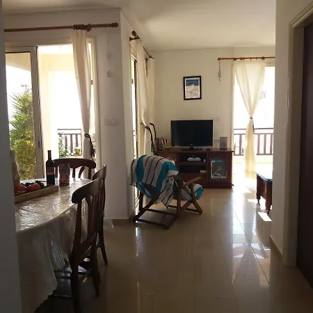 Casa vacanze Loggin Holiday House Peyia